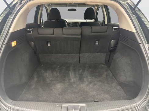 Used 2018 Honda HR-V LX image 12