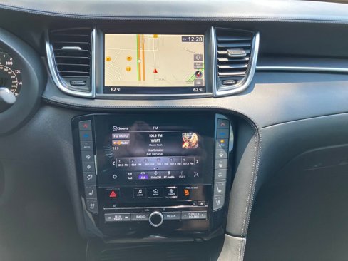 Certified 2022 INFINITI QX55 Essential image 4