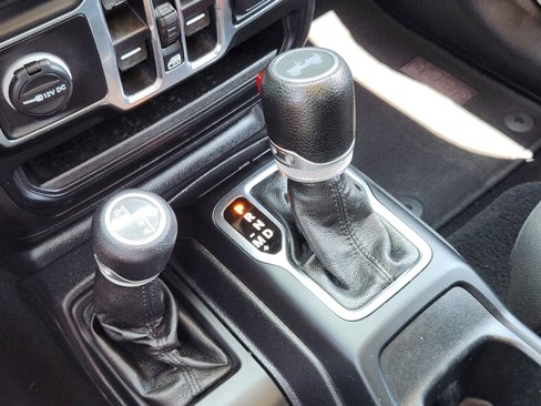 Used 2020 Jeep Wrangler Unlimited Sport S image 24