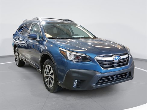 Used 2020 Subaru Outback Premium image 3