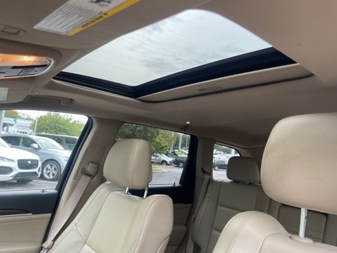 Used 2018 Jeep Grand Cherokee Limited image 15