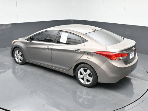 Used 2013 Hyundai Elantra GLS image 15
