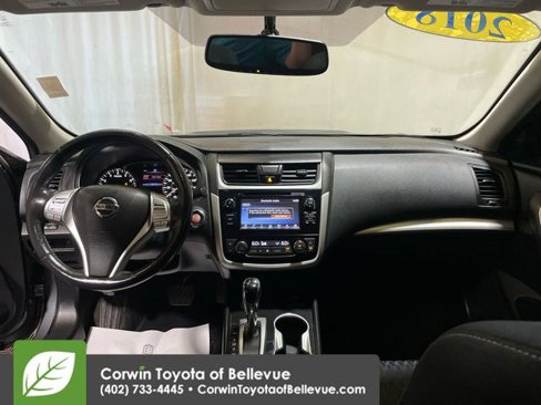Used 2018 Nissan Altima 2.5 SV w/ 2.5 SV Technology Package image 11