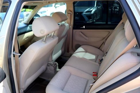 Used 2003 Volkswagen Golf GL image 17