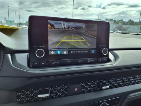 Used 2023 Honda Accord EX image 11