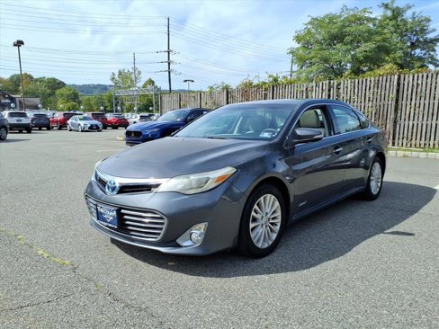 Used 2013 Toyota Avalon Limited image 3