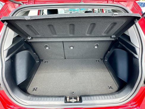 Used 2022 Hyundai Venue Limited image 25