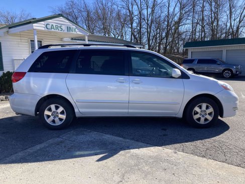 Used 2007 Toyota Sienna image 2