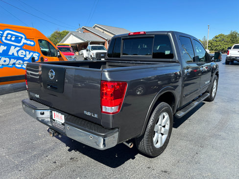Used 2010 Nissan Titan LE w/ Technology Pkg image 4