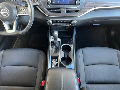 Used 2023 Nissan Altima 2.5 SV image 40