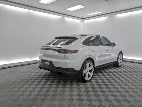 Certified 2022 Porsche Cayenne Coupe image 10