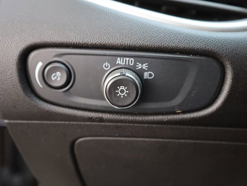 Used 2024 Chevrolet Malibu LT image 32