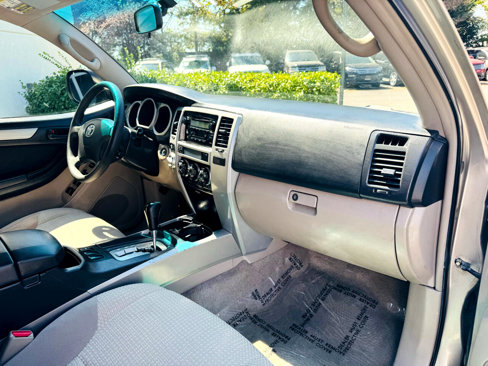 Used 2004 Toyota 4Runner Sport image 19