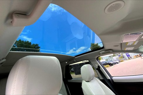 Used 2025 Land Rover Discovery Sport S image 13