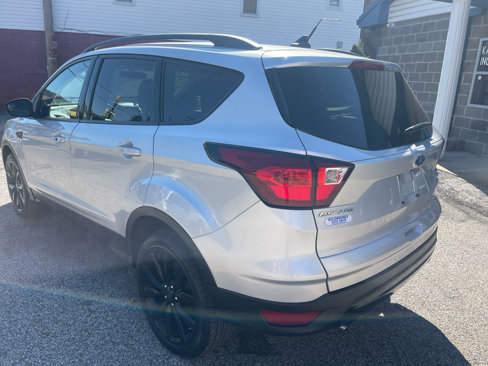 Used 2019 Ford Escape SE image 7