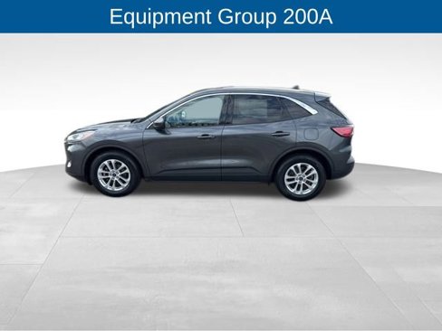 Used 2020 Ford Escape SE image 7