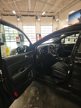 Used 2022 Kia Sportage Nightfall Edition image 10