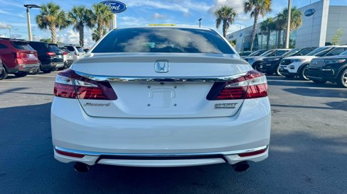 Used 2017 Honda Accord Sport Special Edition image 8