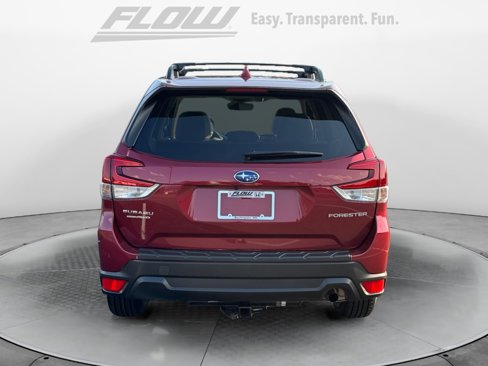 Used 2020 Subaru Forester Premium image 7
