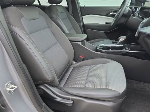 Certified 2024 Chevrolet Trax LT w/ Driver Confidence Package image 29