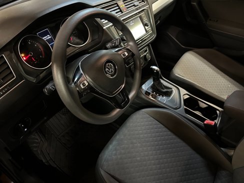 Used 2019 Volkswagen Tiguan S w/ Driver Assistance Package image 9