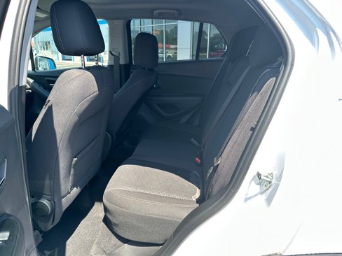 Used 2020 Chevrolet Trax LS w/ Tint and Cruise Package image 17