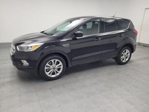 Used 2019 Ford Escape SE image 2