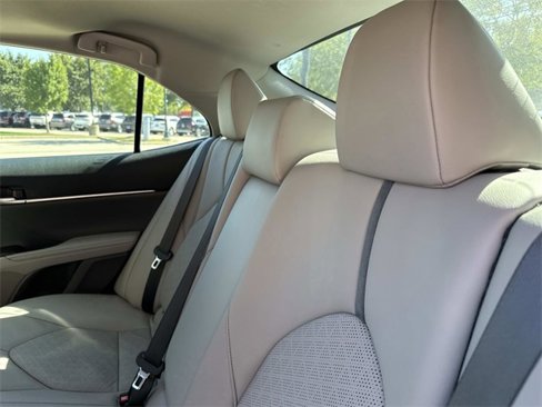 Used 2021 Toyota Camry XSE w/ Cold Weather Package image 14