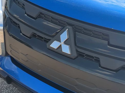 Used 2021 Mitsubishi Outlander Sport LE image 12