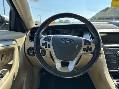 Used 2018 Ford Taurus SEL w/ Equipment Group 201A image 25
