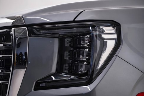 Used 2023 GMC Yukon SLT image 7