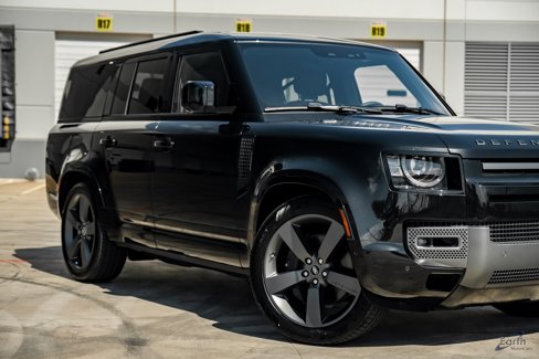 Used 2024 Land Rover Defender 130 Outbound image 21