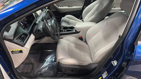 Used 2017 Hyundai Sonata Sport w/ Value Edition Package 02 image 32