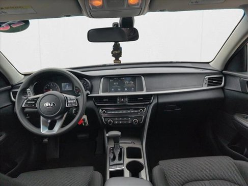 Used 2020 Kia Optima LX image 16