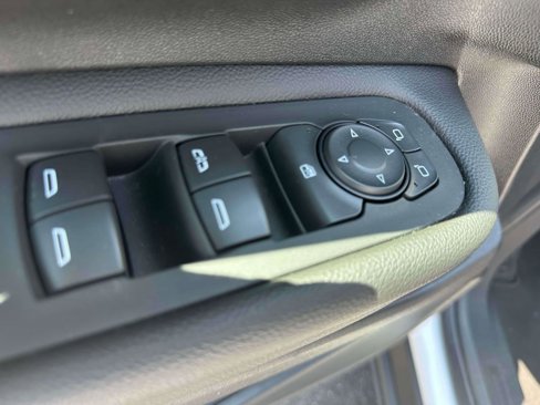 Certified 2022 GMC Terrain SLE w/ Driver Convenience Package image 32