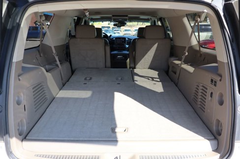 Used 2015 Chevrolet Suburban LT image 40