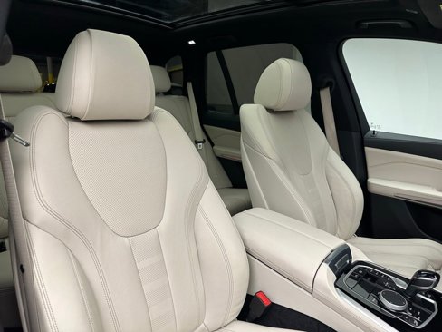 Used 2020 BMW X5 xDrive40i w/ Premium Package image 6