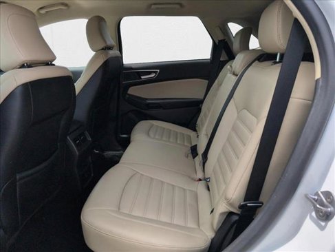 Used 2024 Ford Edge SEL image 18