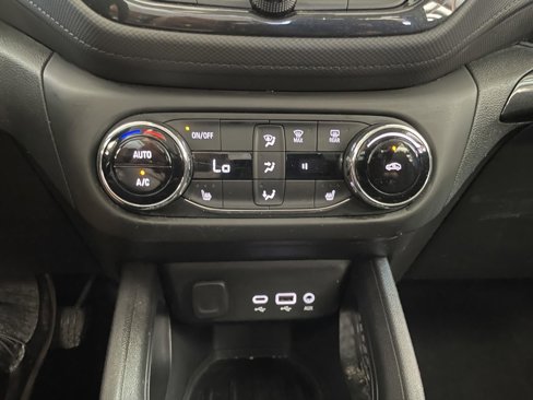 Used 2022 Chevrolet TrailBlazer LT w/ Convenience Package image 15
