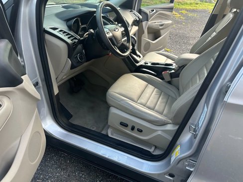 Used 2016 Ford Escape Titanium image 33
