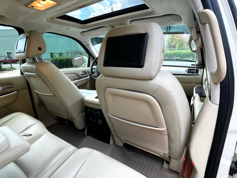 Used 2007 Cadillac Escalade EXT w/ Information Package image 56