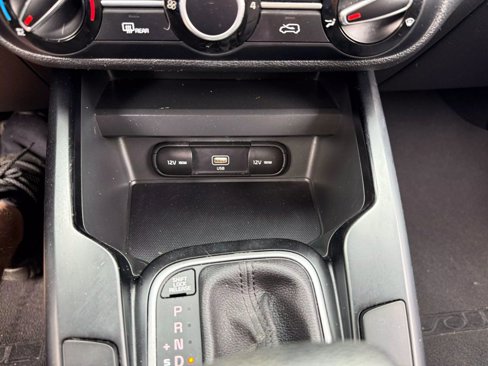 Used 2021 Kia Soul LX image 24