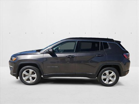 Used 2019 Jeep Compass Latitude w/ Popular Equipment Group image 9