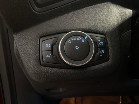 Used 2019 Ford Escape SE image 22