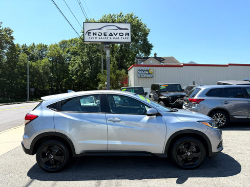 Used 2019 Honda HR-V LX image 8