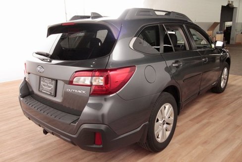 Used 2019 Subaru Outback 2.5i Premium image 5