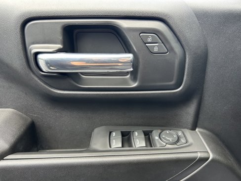 Used 2021 Chevrolet Silverado 1500 Custom image 40