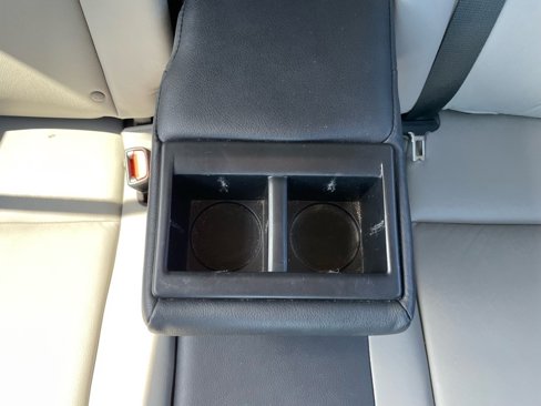 Used 2018 Toyota RAV4 Limited image 22