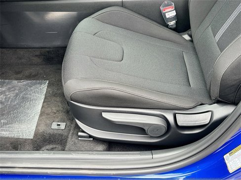New 2025 Hyundai Elantra SE image 18