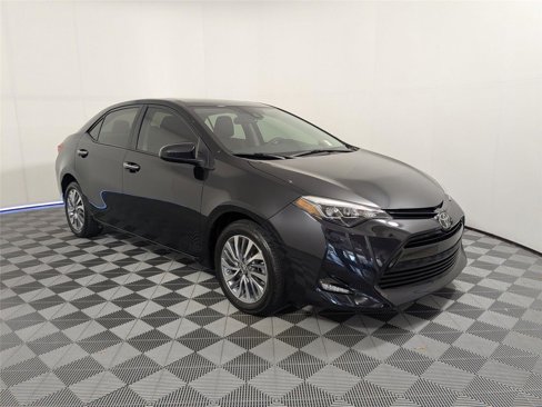 Used 2019 Toyota Corolla XLE image 22